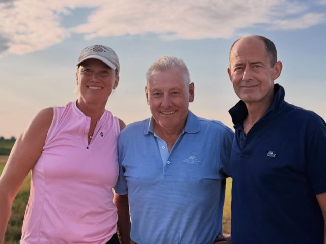 Flommen-veckan dag 4 ⛳️
Erik Olsson Fastighet Cup 2026 

Vinnare A klass 
Lindebratt x2 47 poäng 

Vinnare B klass
Ode / Rustan 51 poäng

2 plats - A klass
Ovin / Clevnert 46 poäng

2 plats - B klass
Rosenlund x2 49 poäng

Vi tackar alla deltagare & volontärer, gratulerar alla pristagare och sänder ett extra STORT tack till @anders.thulin på Erik Olsson för en fantastisk dag!